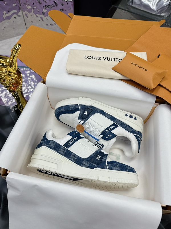 ルイヴィトン靴正面デザイン